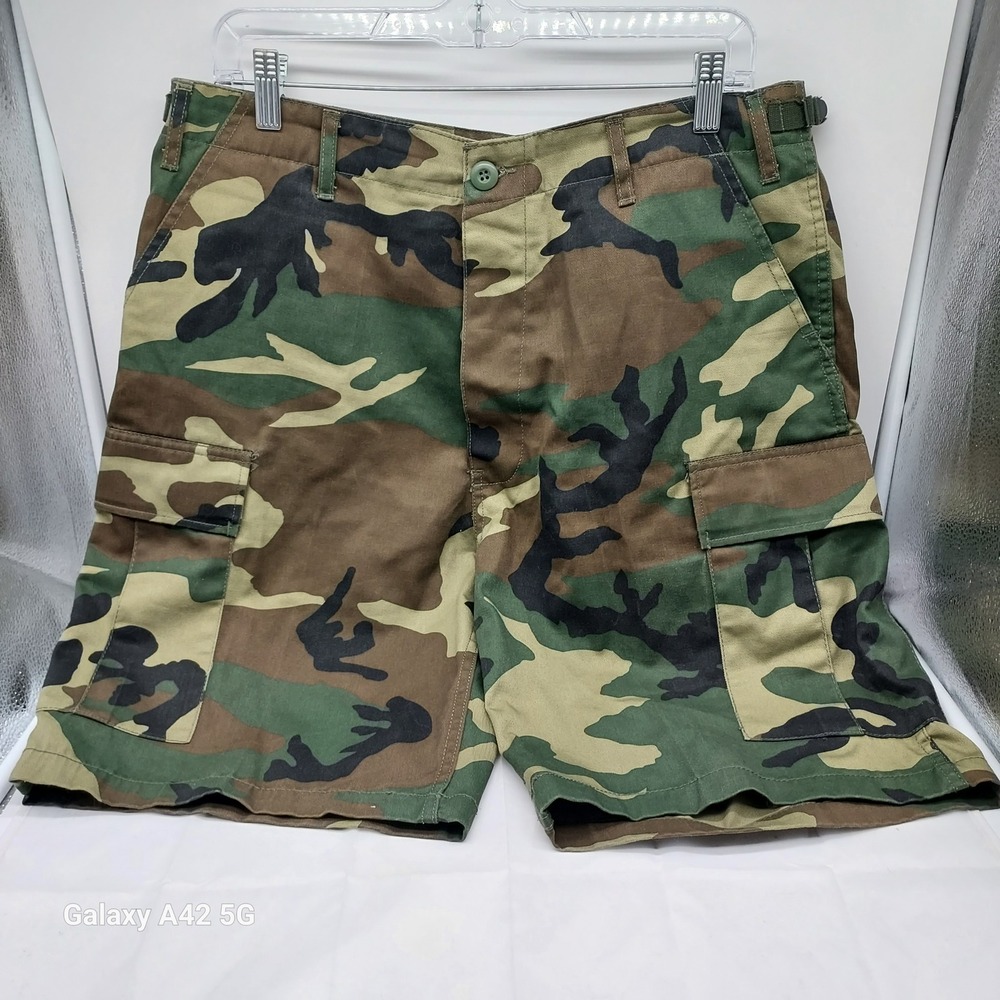 Rothco BDU Woodland Camo Cargo Shorts Mens Medium Regular Adjustable Waist 31-35